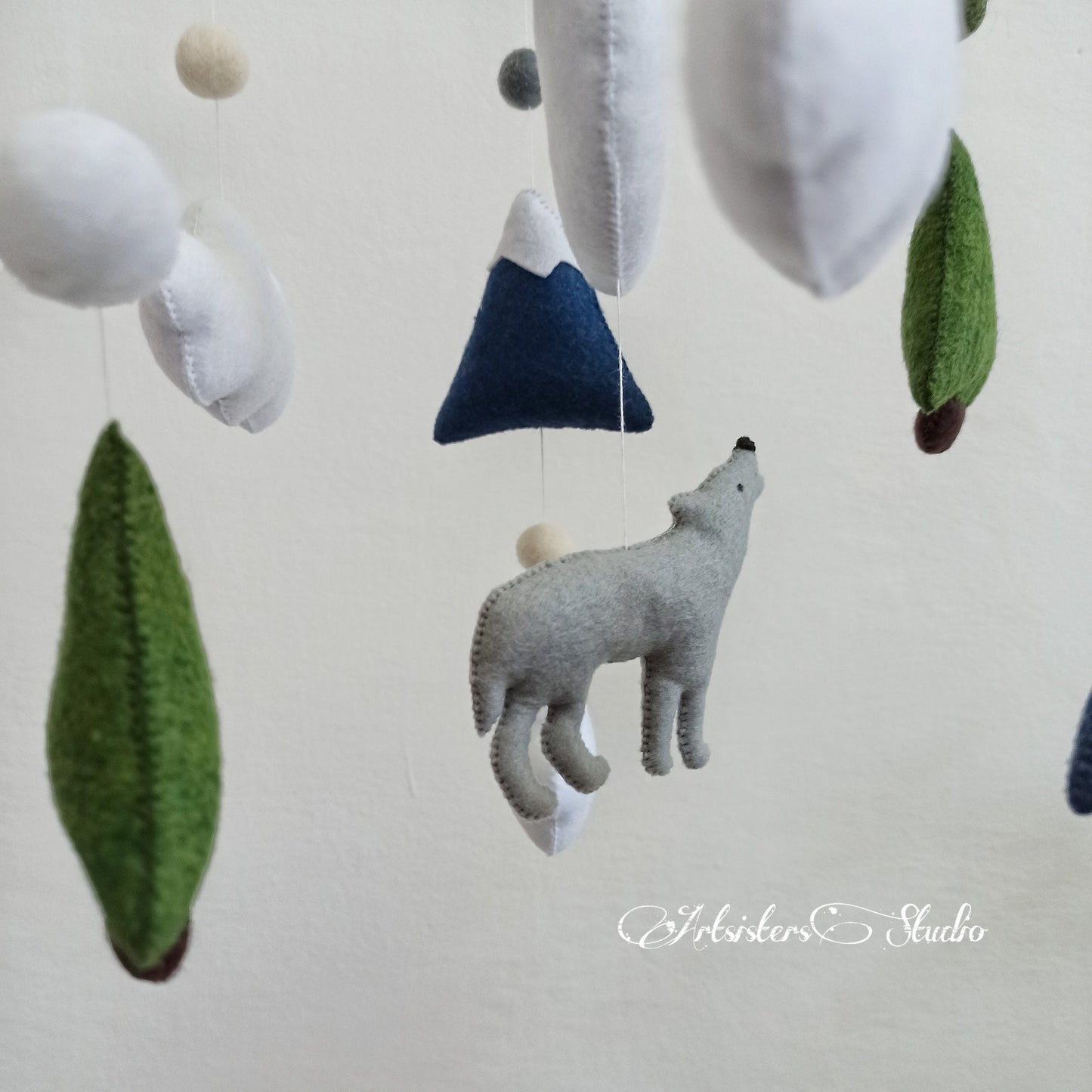 Wolf mobile, Woodland mobile, Forest animals mobile, Woodland nursery mobile, Baby shower gift, Mountain mobile