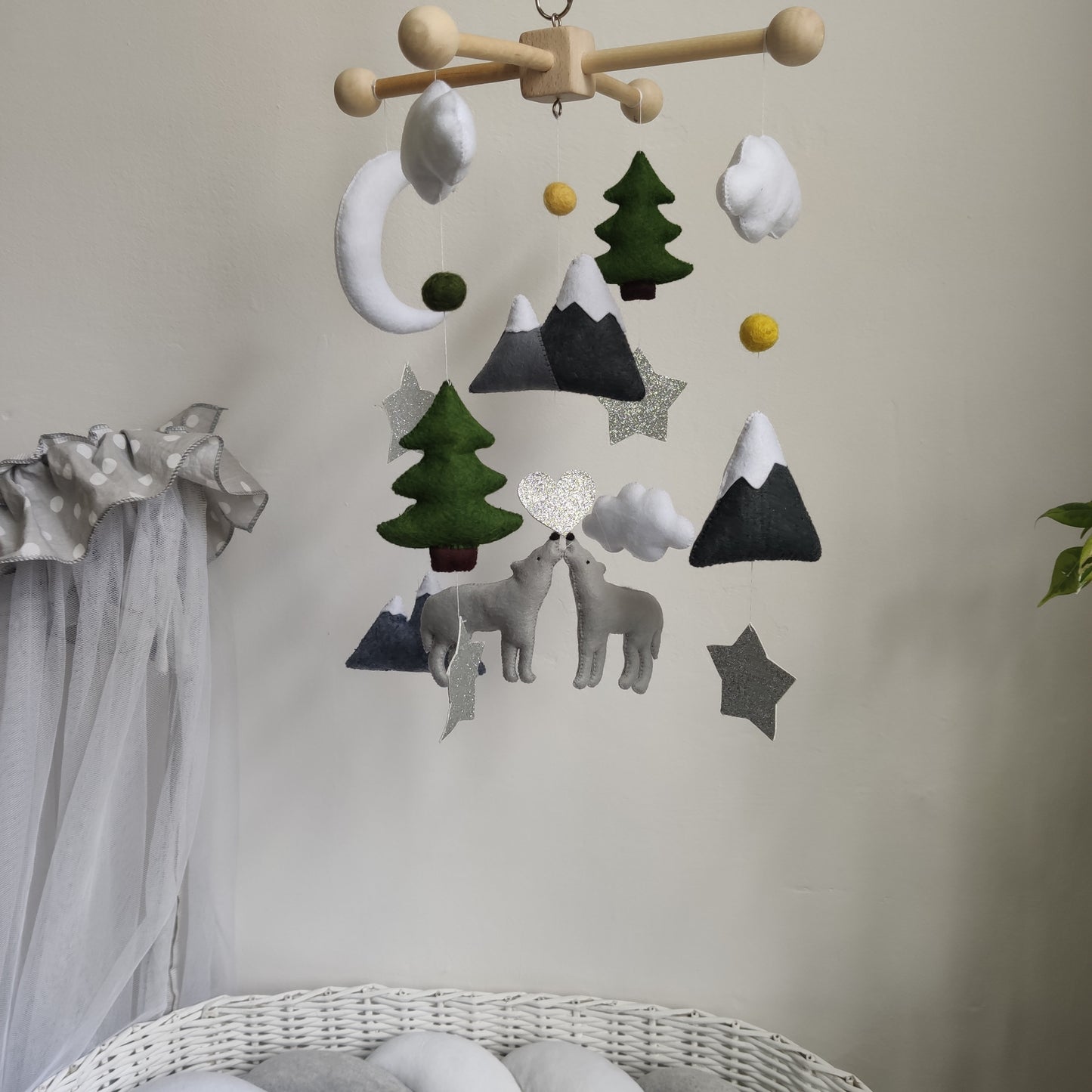 Wolf nursery mobile, Woodland mobile, Mountains baby mobile, Baby boy mobile, Forest mobile animals