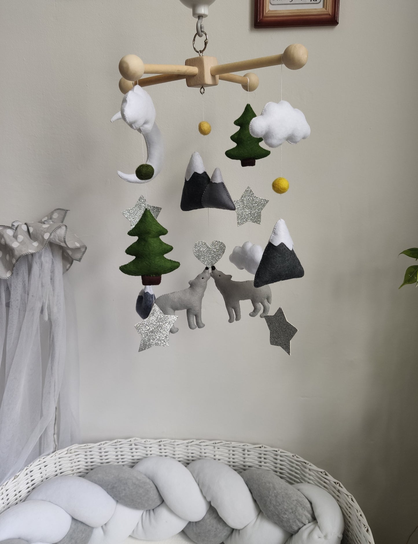 Wolf nursery mobile, Woodland mobile, Mountains baby mobile, Baby boy mobile, Forest mobile animals