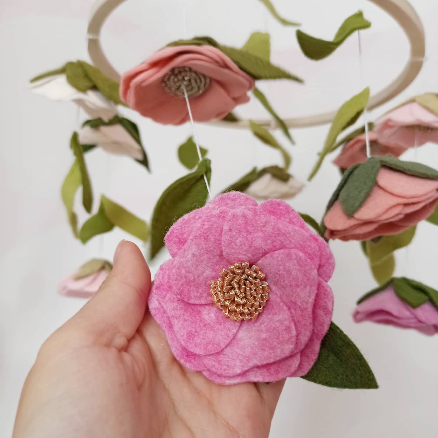 Floral baby girl mobile with camellia and doll flowers for crib will be a perfect baby nursery decor, baby shower gift, new baby gift, pregnancy gift, summer/spring theme mobile.