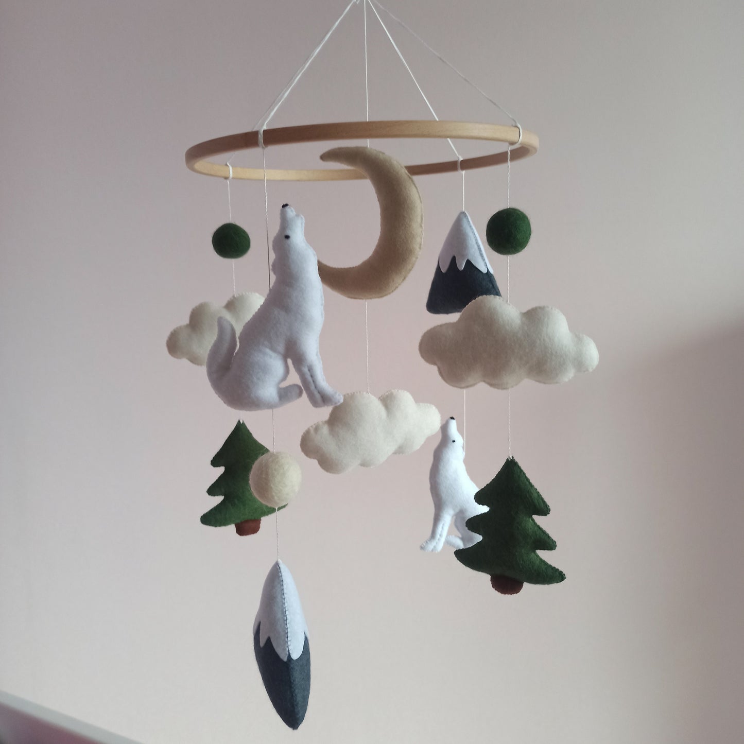 Wolf nursery mobile, Woodland mobile baby, Forest animals mobile, Mountain baby mobile